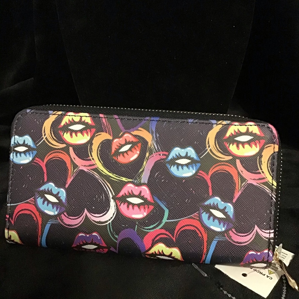 2for$40 Hearts & Lips Wallet